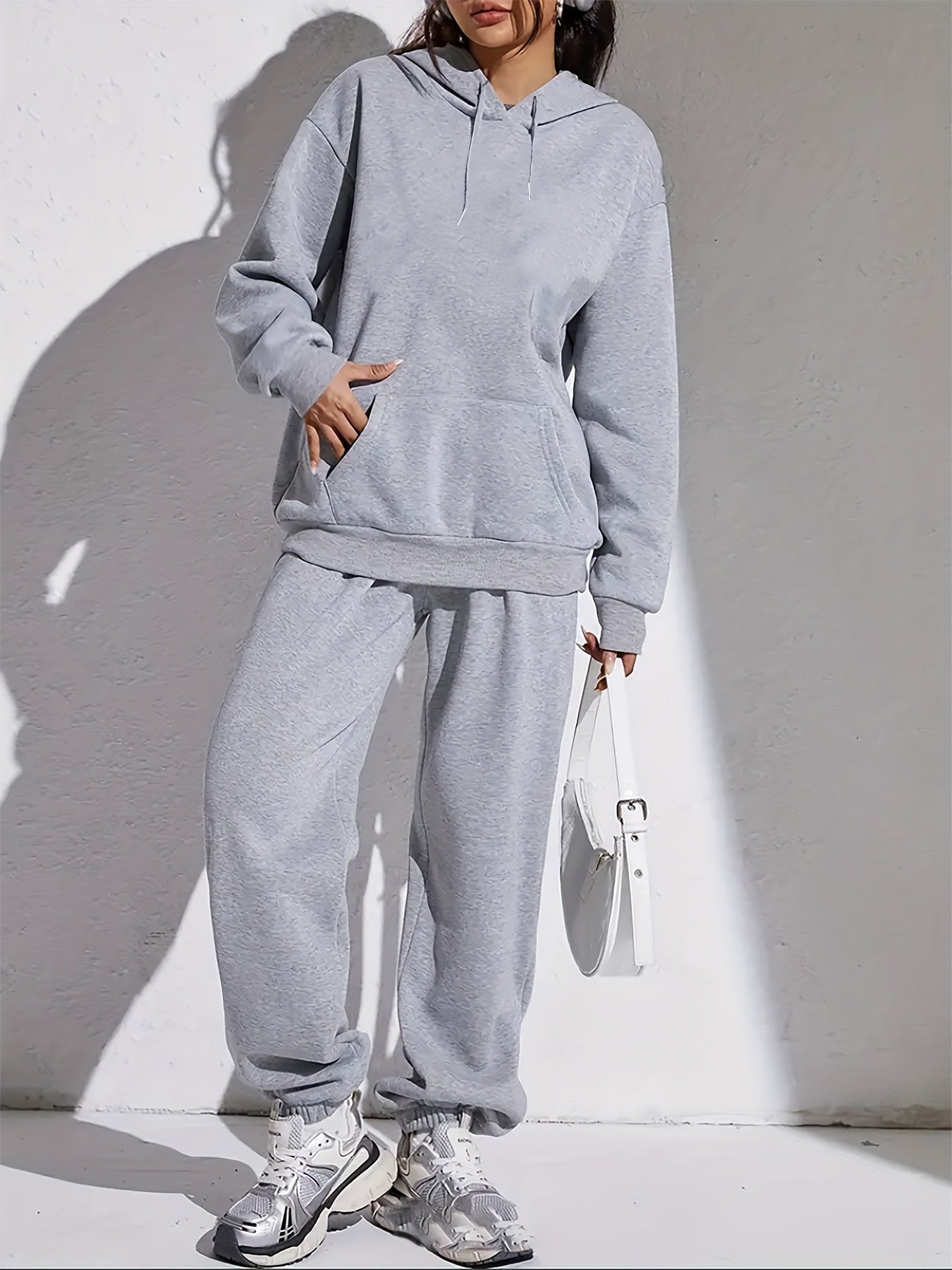 Trainingspak Dames. Trui. Joggingbroek. Set. Victoria Mae. Nederland. Belgie