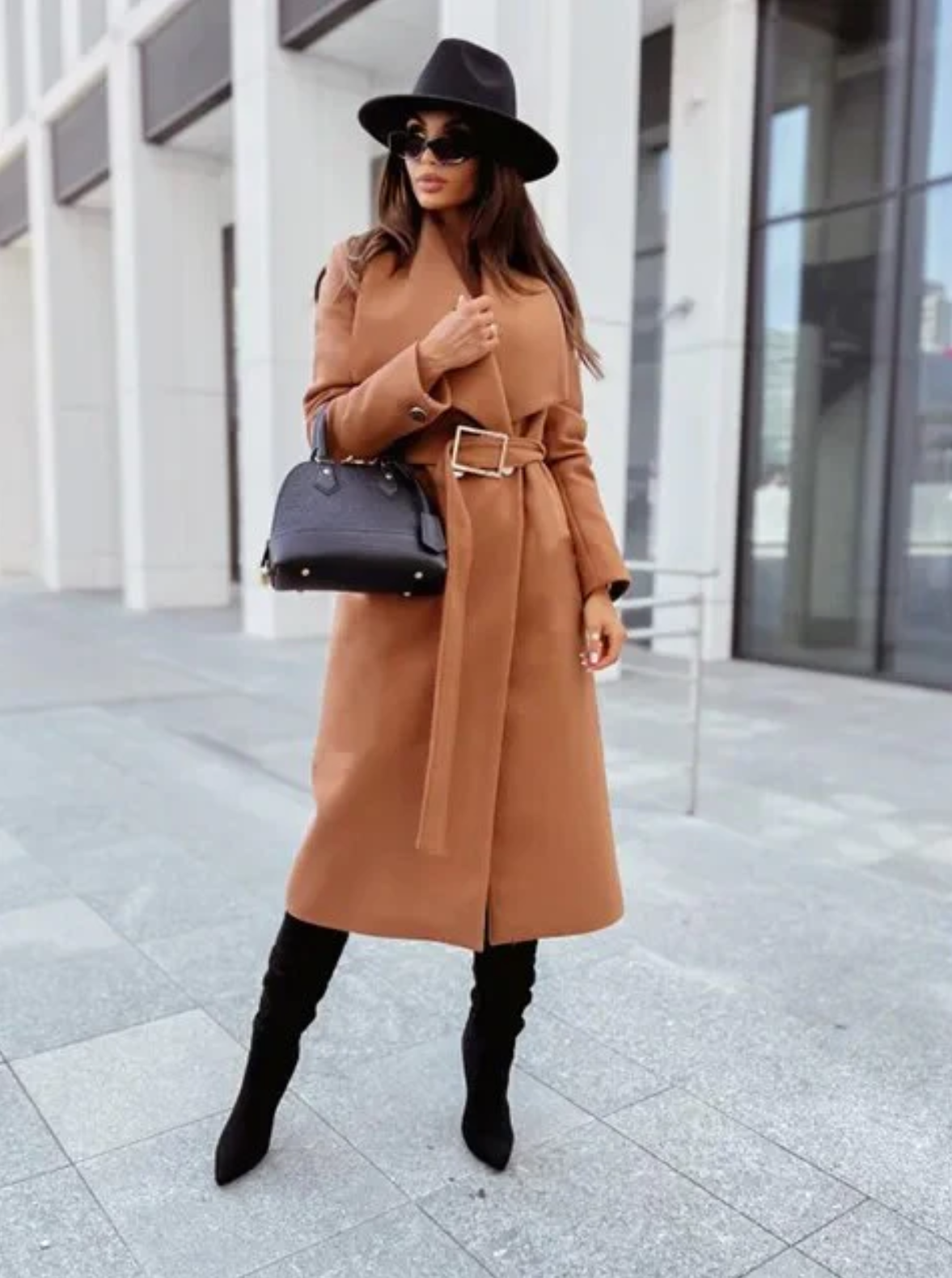 Berlini - Trenchcoat met Lange Mouwen en V-halslijn