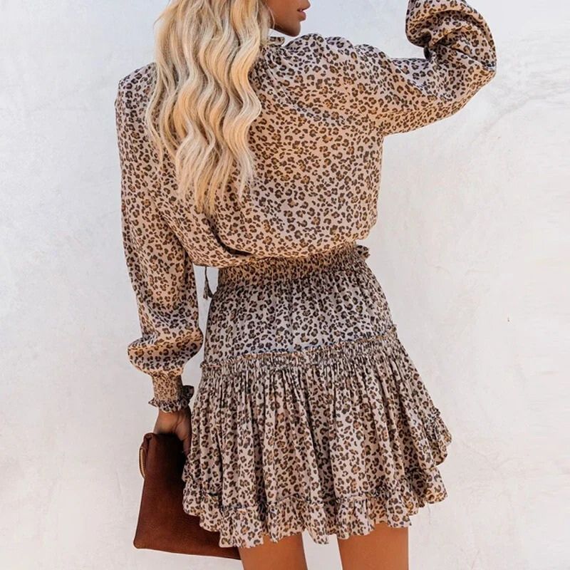 Lola - Luipaardprint Mini Jurk met Lange Mouwen - Perfect voor Elke Gelegenheid