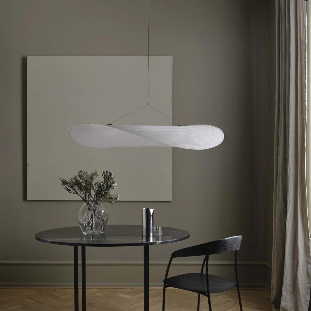 Japandi stoffen hanglamp – sculpturale sfeerverlichting van zijde