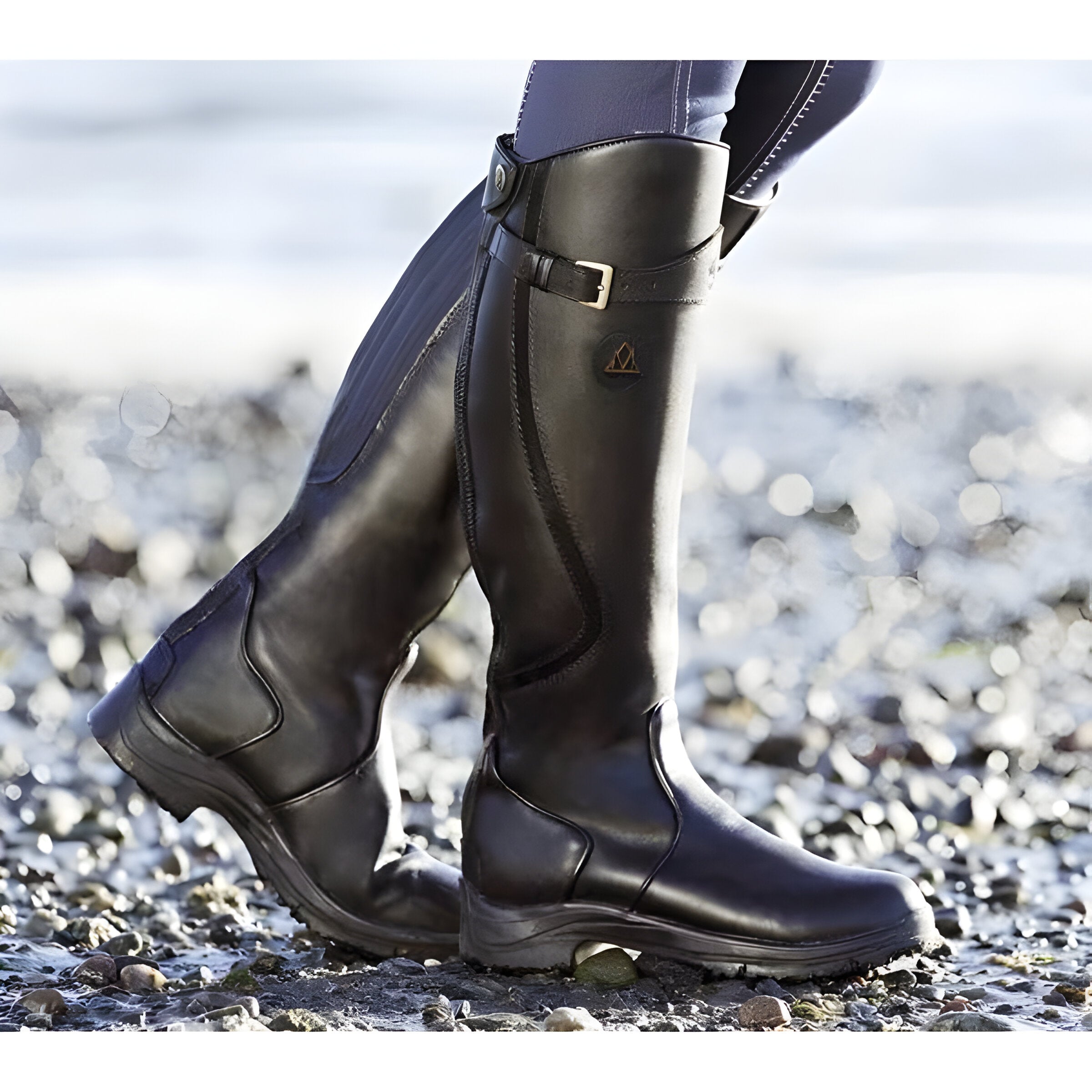 Comfortabele hoge leren laarzen met stijlvolle gespband voor dames