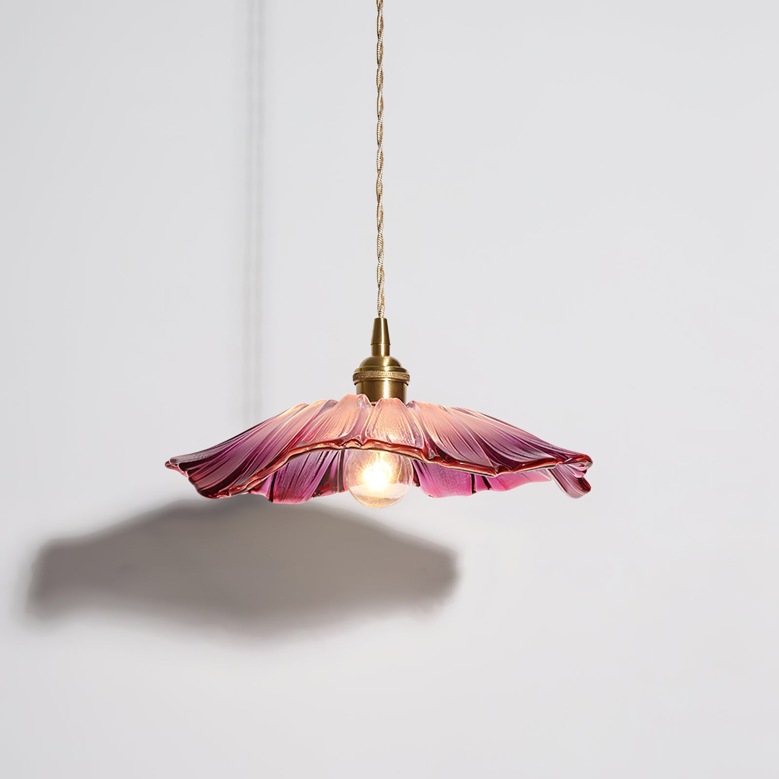 Bloemglazen | Retro hanglamp met transparante schaduw 2