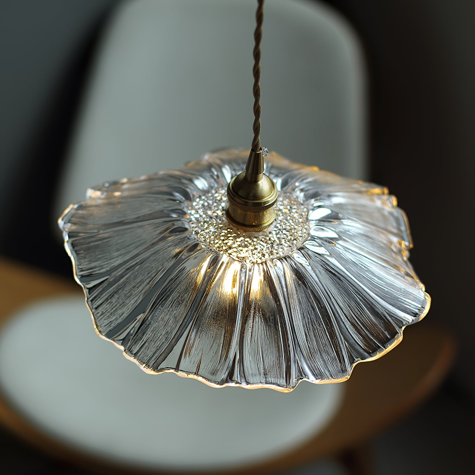 Bloemglazen | Retro hanglamp met transparante schaduw 7