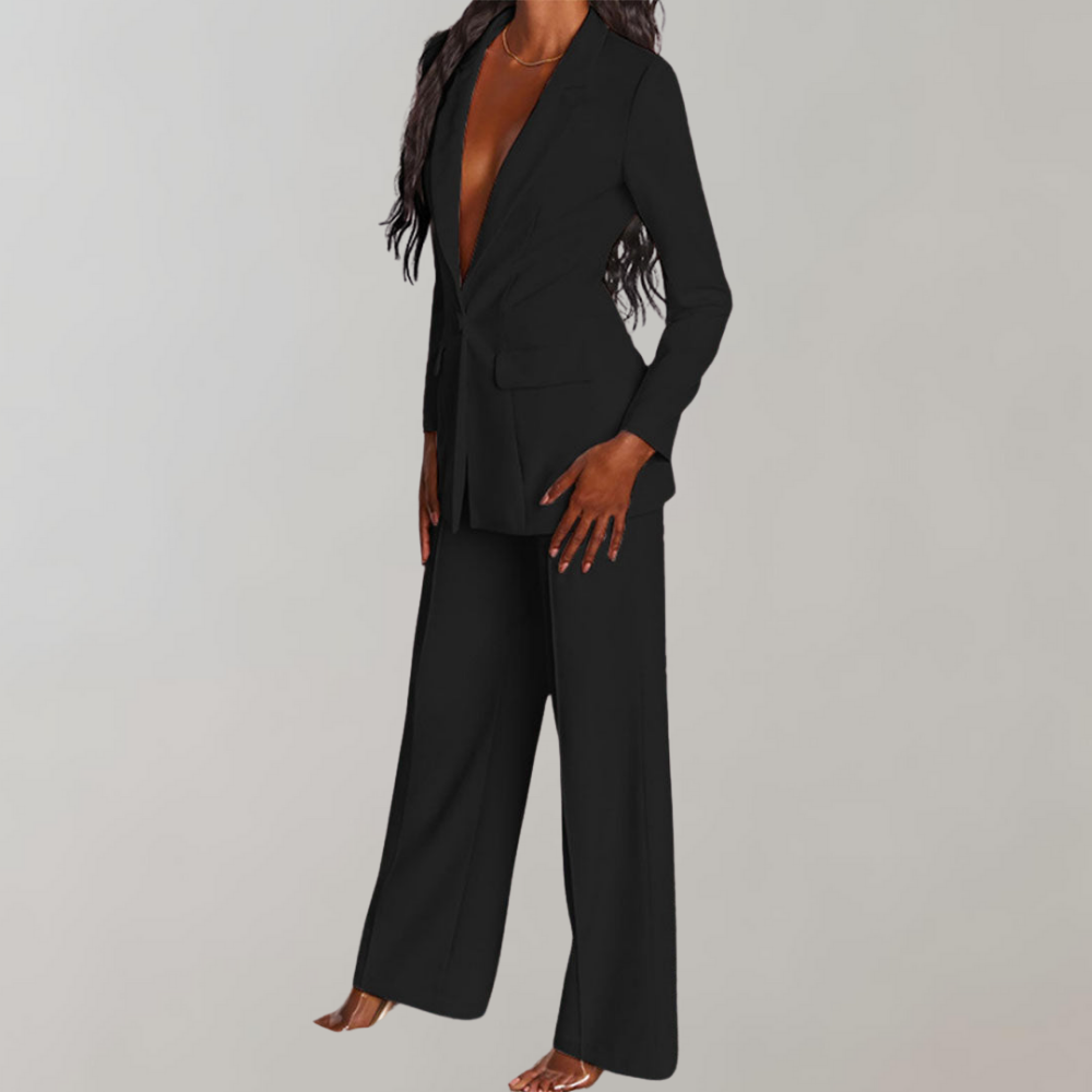 Set van een op maat gemaakte blazer en broek – strak damespak