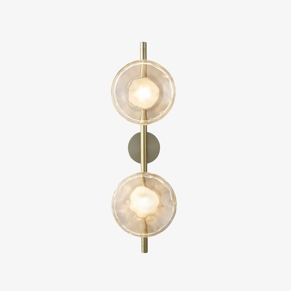 Hugbel | Mondgeblazen glas wandlamp met aluminium frame 1