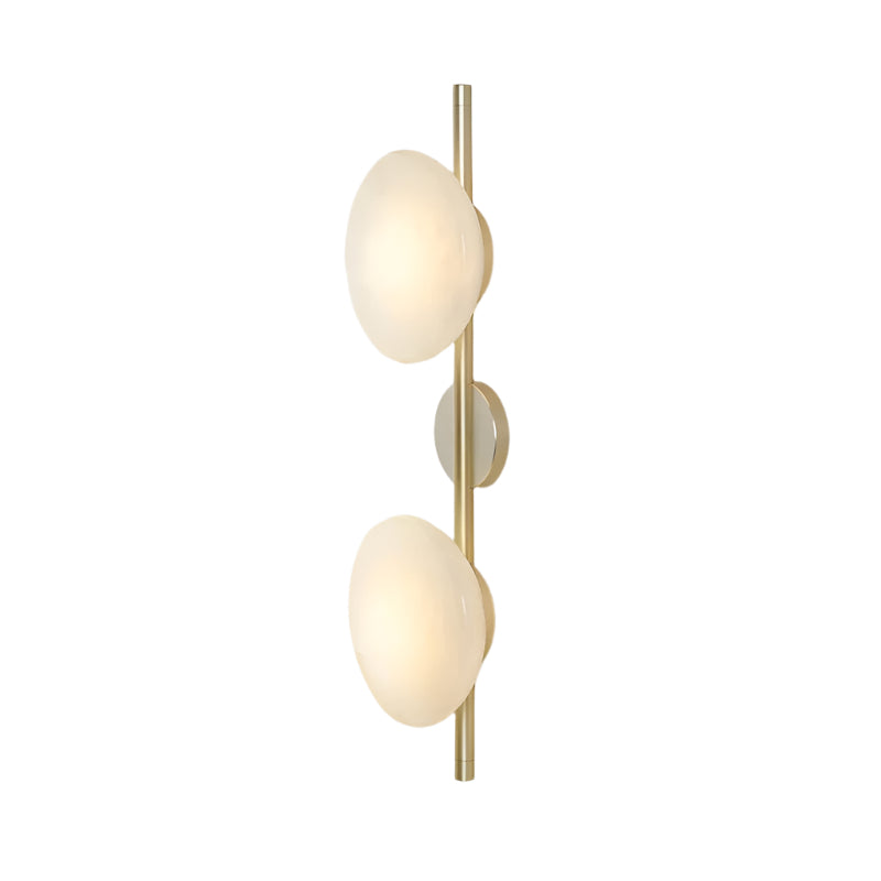 Hugbel | Mondgeblazen glas wandlamp met aluminium frame 22