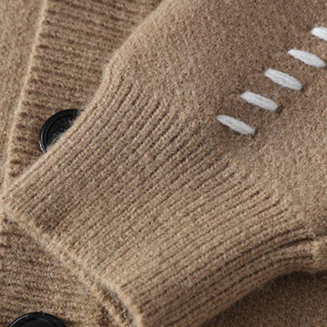 Loravelle | Zachte wolmix gebreid vest met knoopsluiting 6