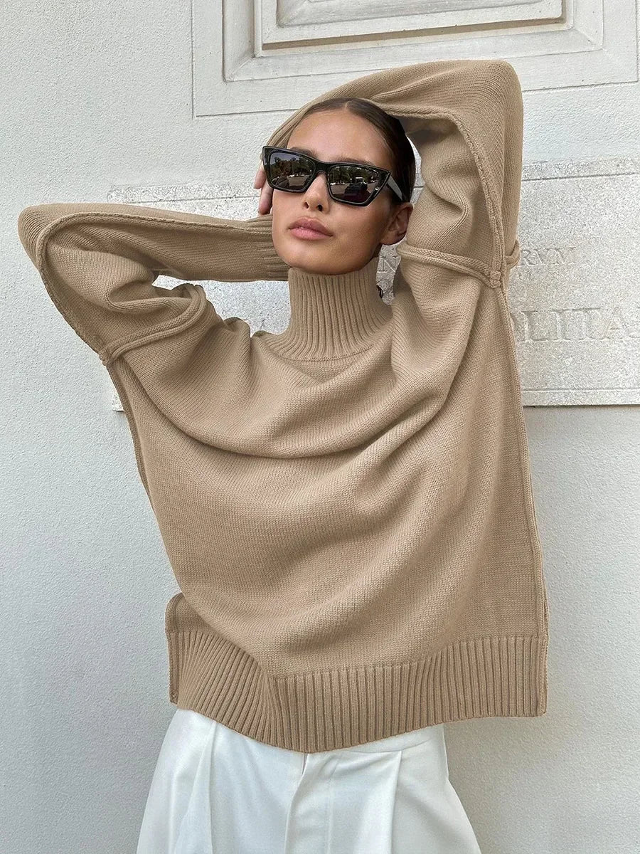 Trui_Beige_Dames_Coltrui_Stijlvol_Comfortabel_Victoria_Mae_Nederland_Belgie