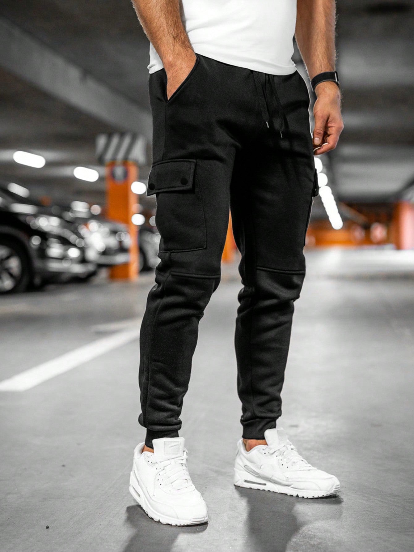 Tom | Lichte stretch joggingbroek met praktische zakken 2
