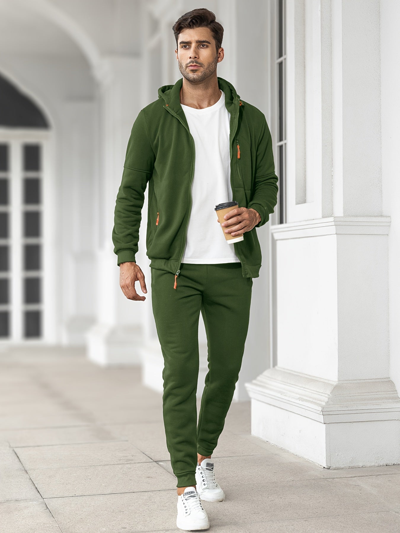 Trainingspak_Heren_Trui_Joggingbroek_Mannen_Nederland_Belgie