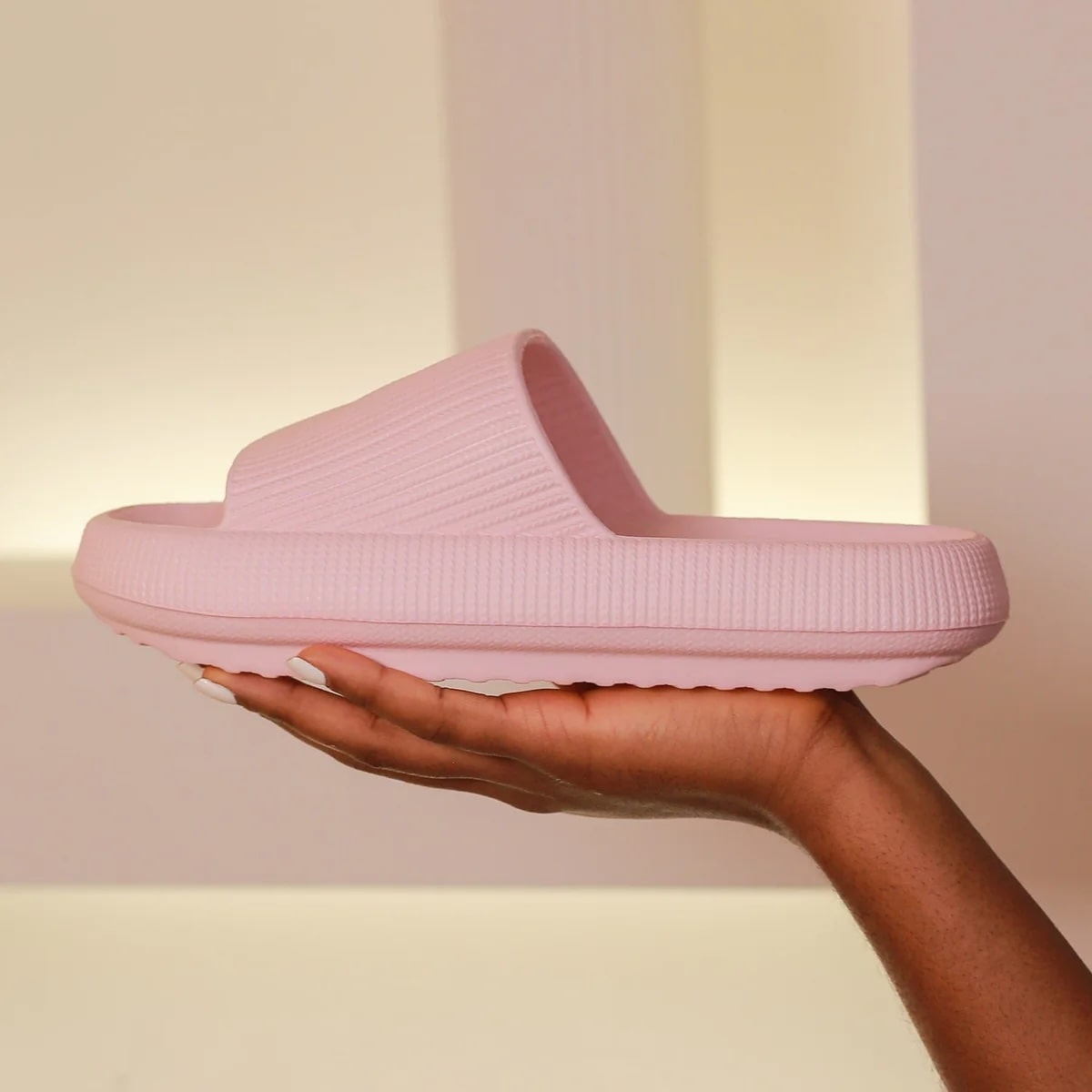 Comfortella - Zachte en Comfortabele Slippers - Schokdempend en Antislip Unisex Zomerschoen 2024