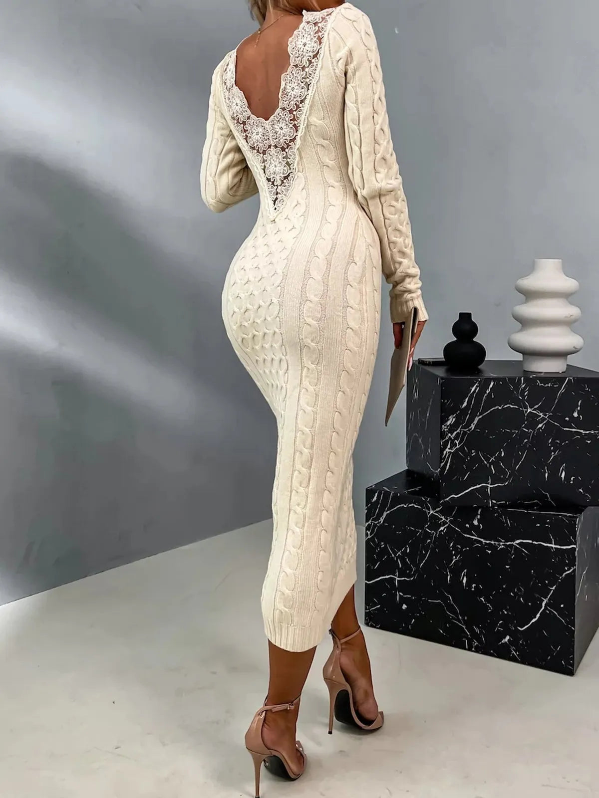 Ellen - Elegante Kanten Achterkant Sweaterjurk