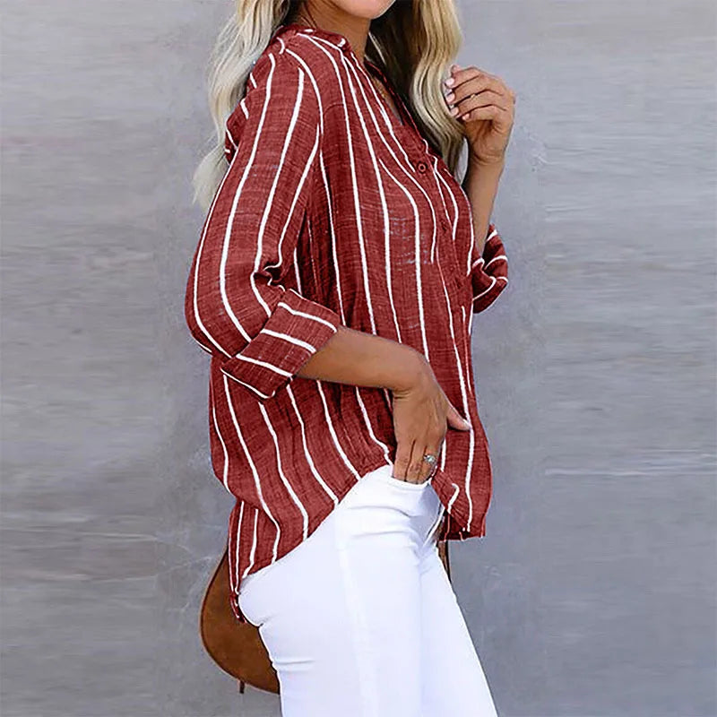 Eline - Gestreepte Blouse met V-Hals en Knoopjes