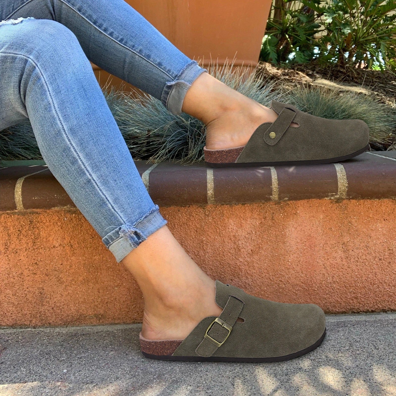 Clogs_Dames_Leer_Suede_Comfortabel_Orthopedisch_Trendy_2025_Victoria_Mae_Nederland_Belgie