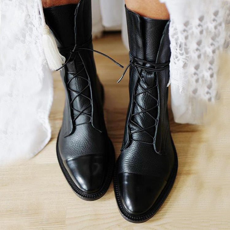 Elegante leren laarzen met veterhak en kniehoge hak voor dames