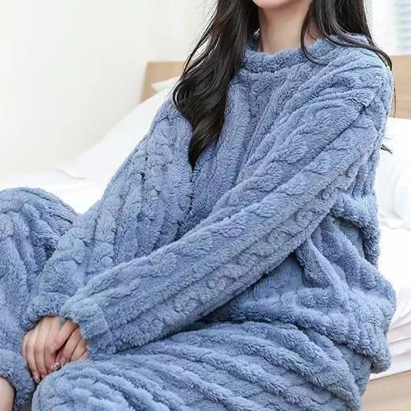 Isabella – Teddy Trui en Broek Pyjama Set voor Dames