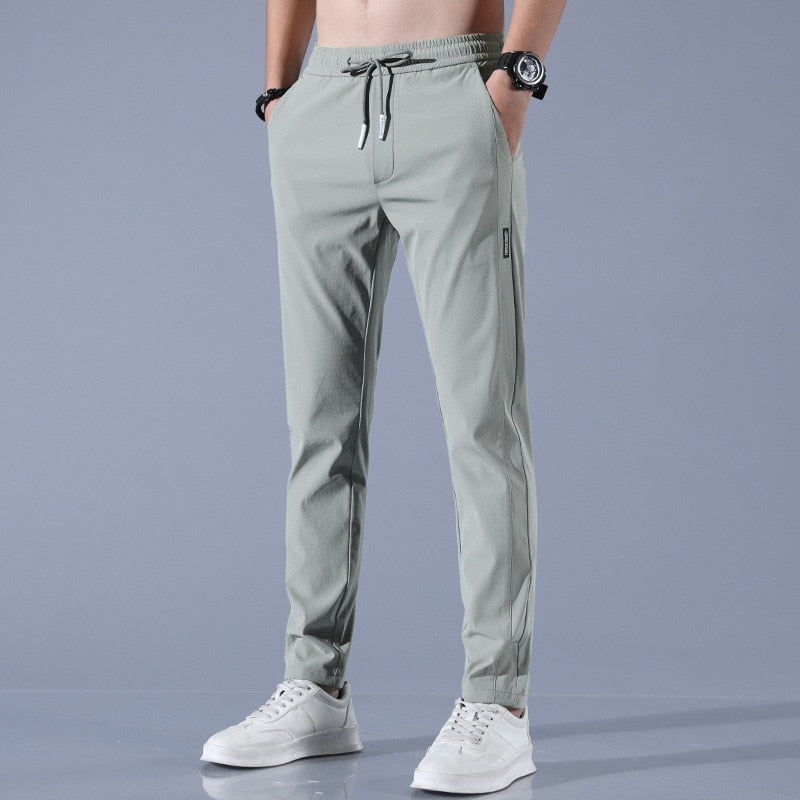 Joggerbroek | Slanke pasvorm met elastische tailleband 2