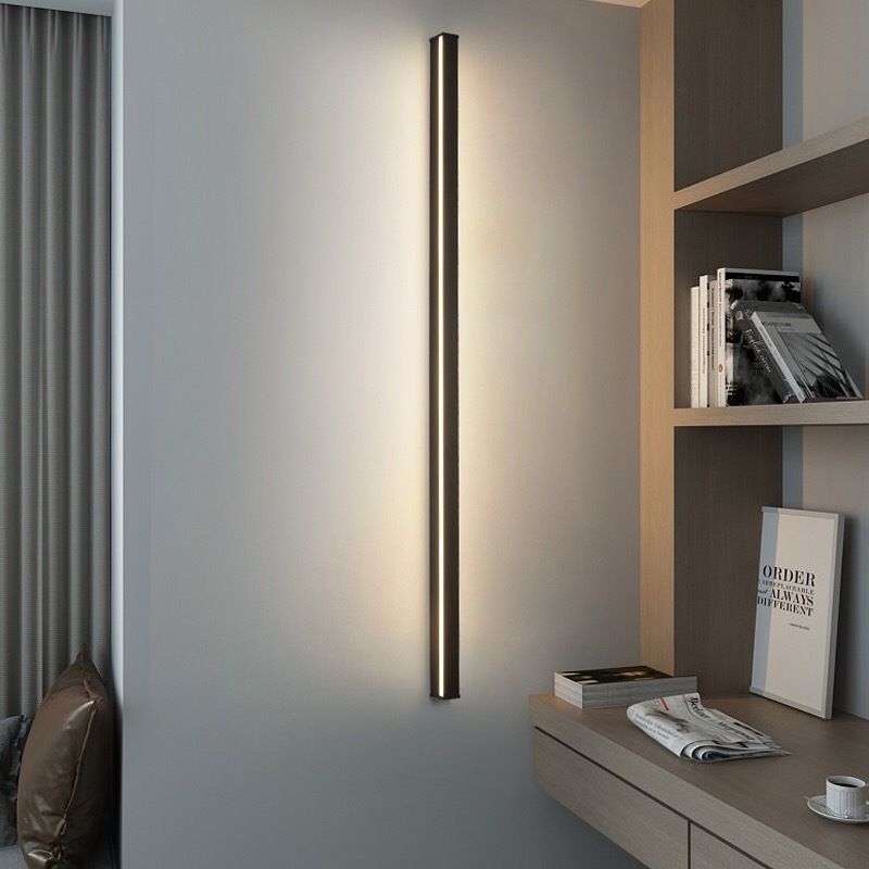 Linéair | Dimbare LED-wandlamp in geometrische vorm van matzwart metaal 0