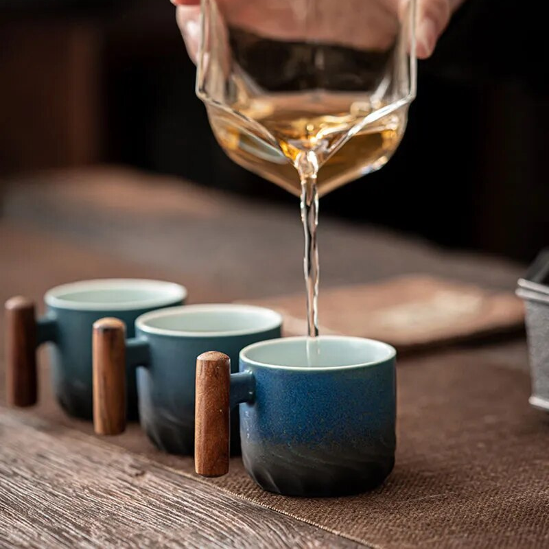 Rituals | Handgemaakte porseleinen mok met houten handvat 7