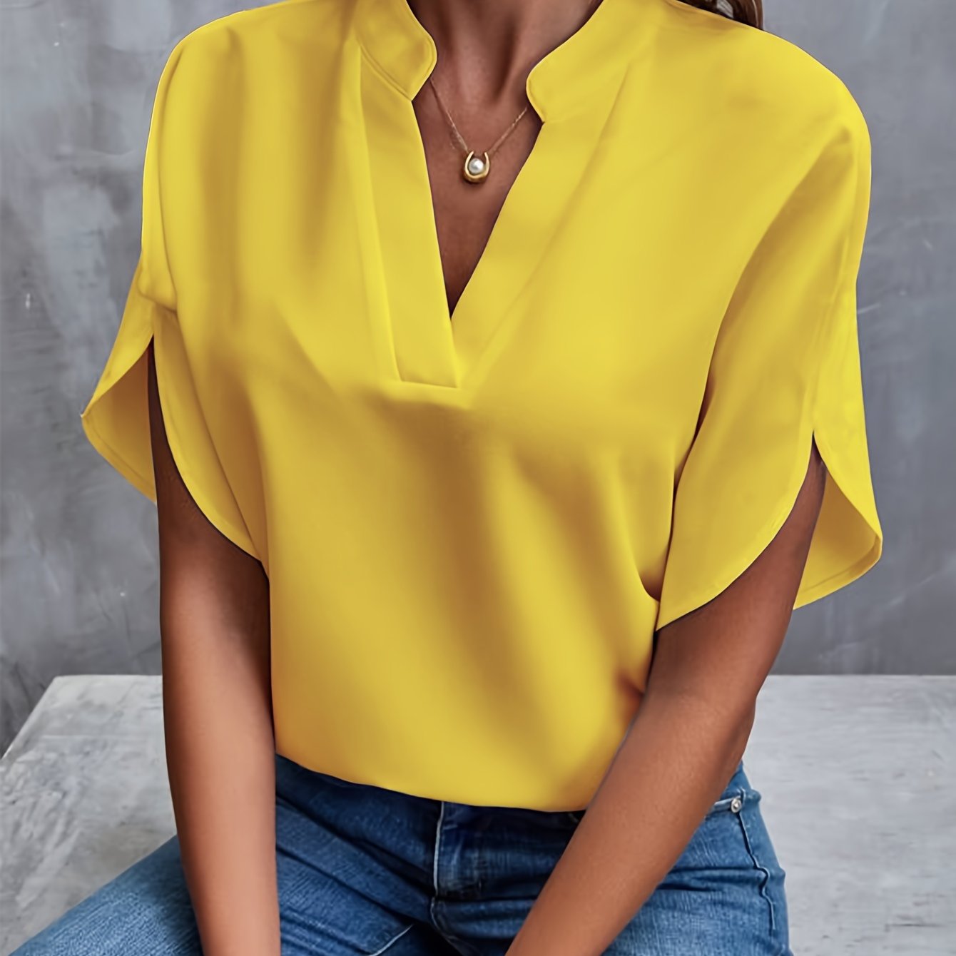 Marilou - Blouse met Korte Mouwen en V-Hals voor Dames