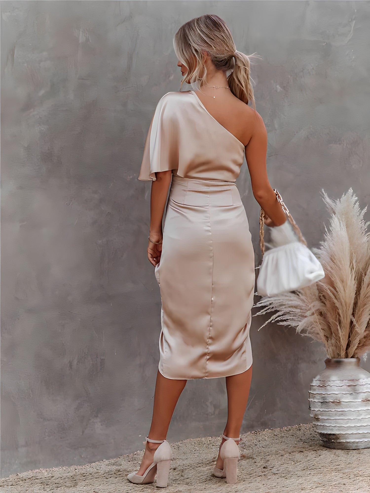Arabella - elegant cocktailjurk met één schouder
